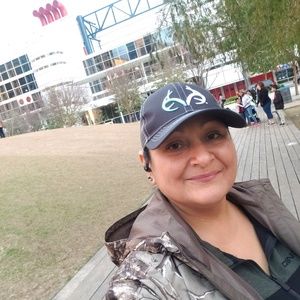 Meet your Posher, Elizabeth